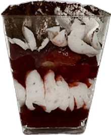 Deser w kubku truskawkowe tiramisu
